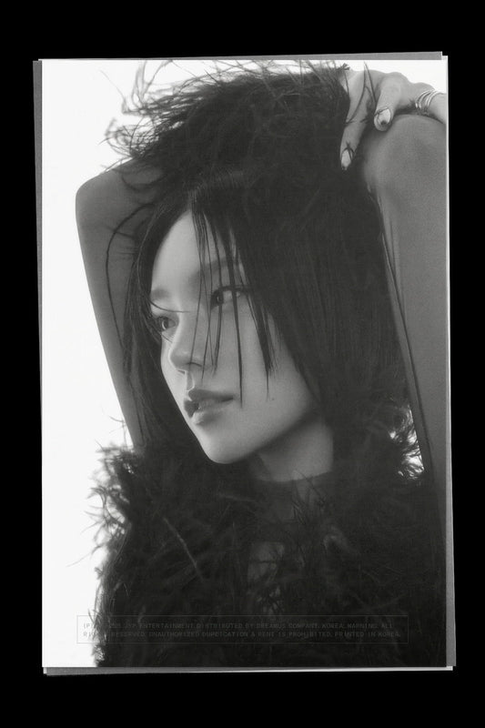 Itzy Yeji Poster Air Album Concept Photo Print K-Pop Home Decor For Living Room Aesthetic Kpop Female Girl Group - xonomax