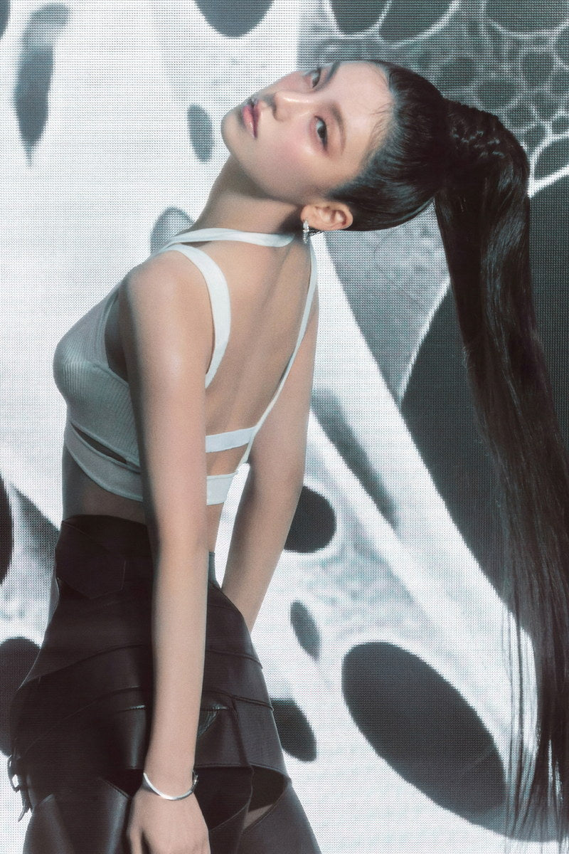 Itzy Yeji Poster Air Album Concept Photo Print K-Pop Home Decor For Living Room Aesthetic Kpop Female Girl Group - xonomax