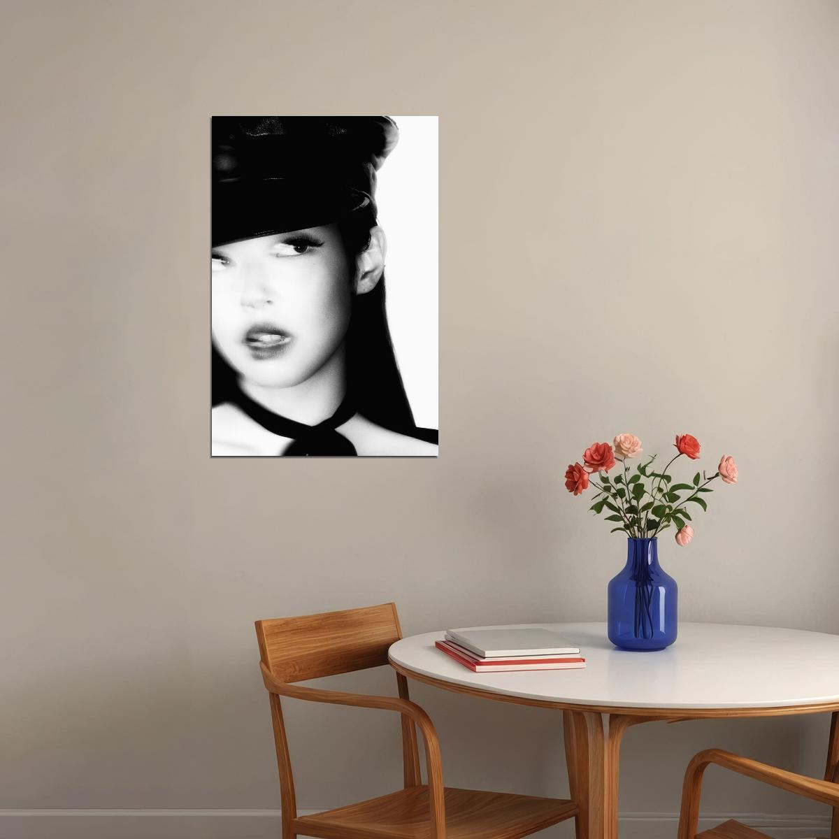 Blackpink Jennie Poster Fashion Photo Print K-Pop Home Decor For Living Room Aesthetic Kpop Female Girl Group - xonomax