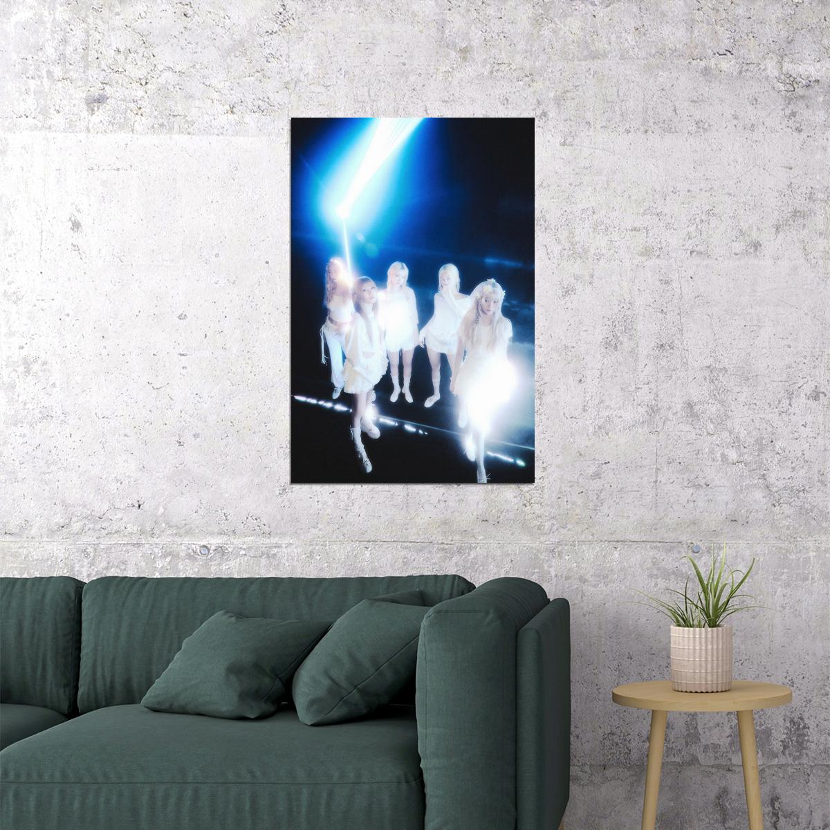 Le Sserafim Hot Album Poster Bleached Aura Concept Photo Print K-Pop Home Decor For Living Room Aesthetic Kpop Female Girl Group - xonomax