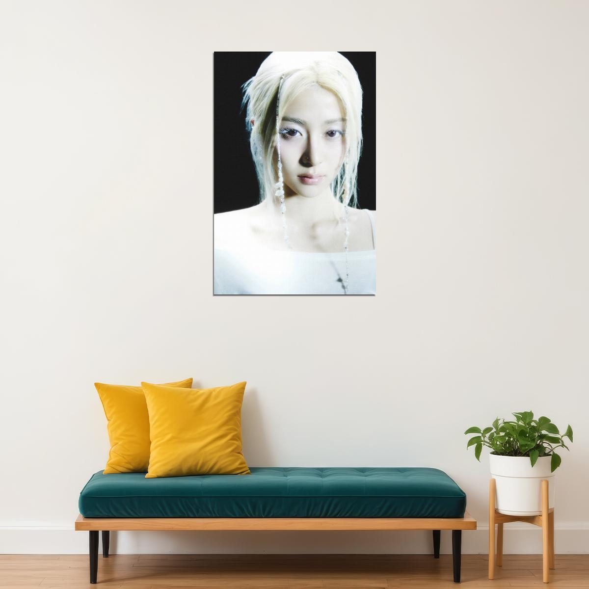 Le Sserafim Huh Yunjin Poster Hot Album Bleached Aura Concept Photo Print K-Pop Home Decor For Living Room Aesthetic Kpop Female Girl Group - xonomax