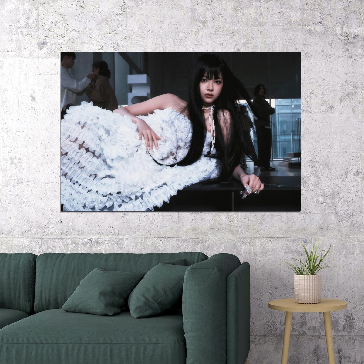 Le Sserafim Hong Eunchae Poster Hot Album Concept Photo Compact Print K-Pop Home Decor For Living Room Aesthetic Kpop Female Girl Group - xonomax