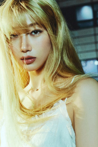 Le Sserafim Kazuha Poster Hot Album Drenched Vetiver Concept Photo Print K-Pop Home Decor For Living Room Aesthetic Kpop Female Girl Group