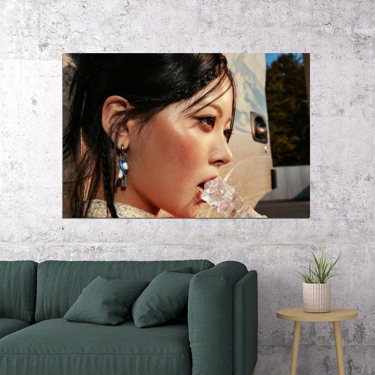 Le Sserafim Hong Eunchae Poster Hot Album Tanned Guaiac Concept Photo Print K-Pop Home Decor For Living Room Aesthetic Kpop Female Girl Group