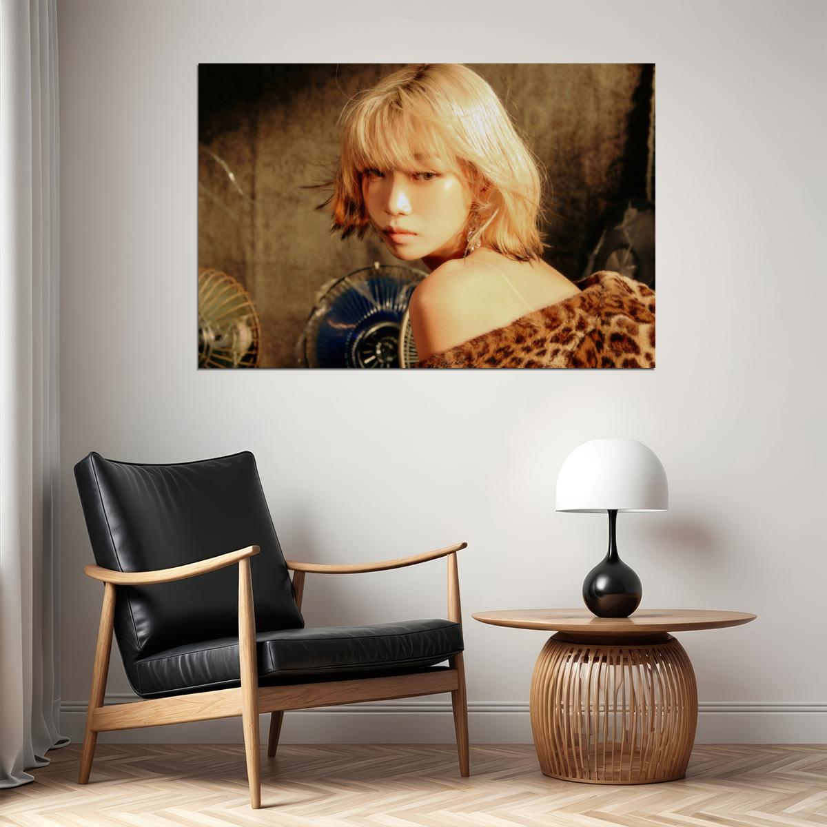 Le Sserafim Kim Chaewon Poster Hot Album Tanned Guaiac Concept Photo Print K-Pop Home Decor For Living Room Aesthetic Kpop Female Girl Group