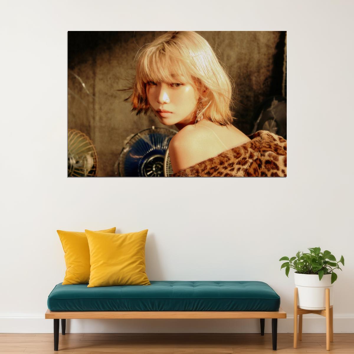 Le Sserafim Kim Chaewon Poster Hot Album Tanned Guaiac Concept Photo Print K-Pop Home Decor For Living Room Aesthetic Kpop Female Girl Group