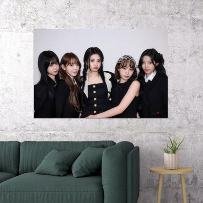 Le Sserafim Poster Group Photo Print K-Pop Home Decor For Living Room Aesthetic Kpop Female Girl Group