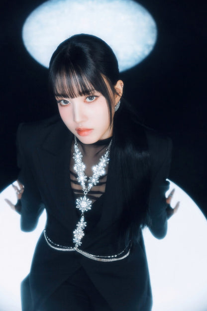 Stayc 2025 Tour Poster Stay Tuned In Seoul Concept Photo Print K-Pop Home Decor For Living Room Aesthetic Kpop Female Girl Group