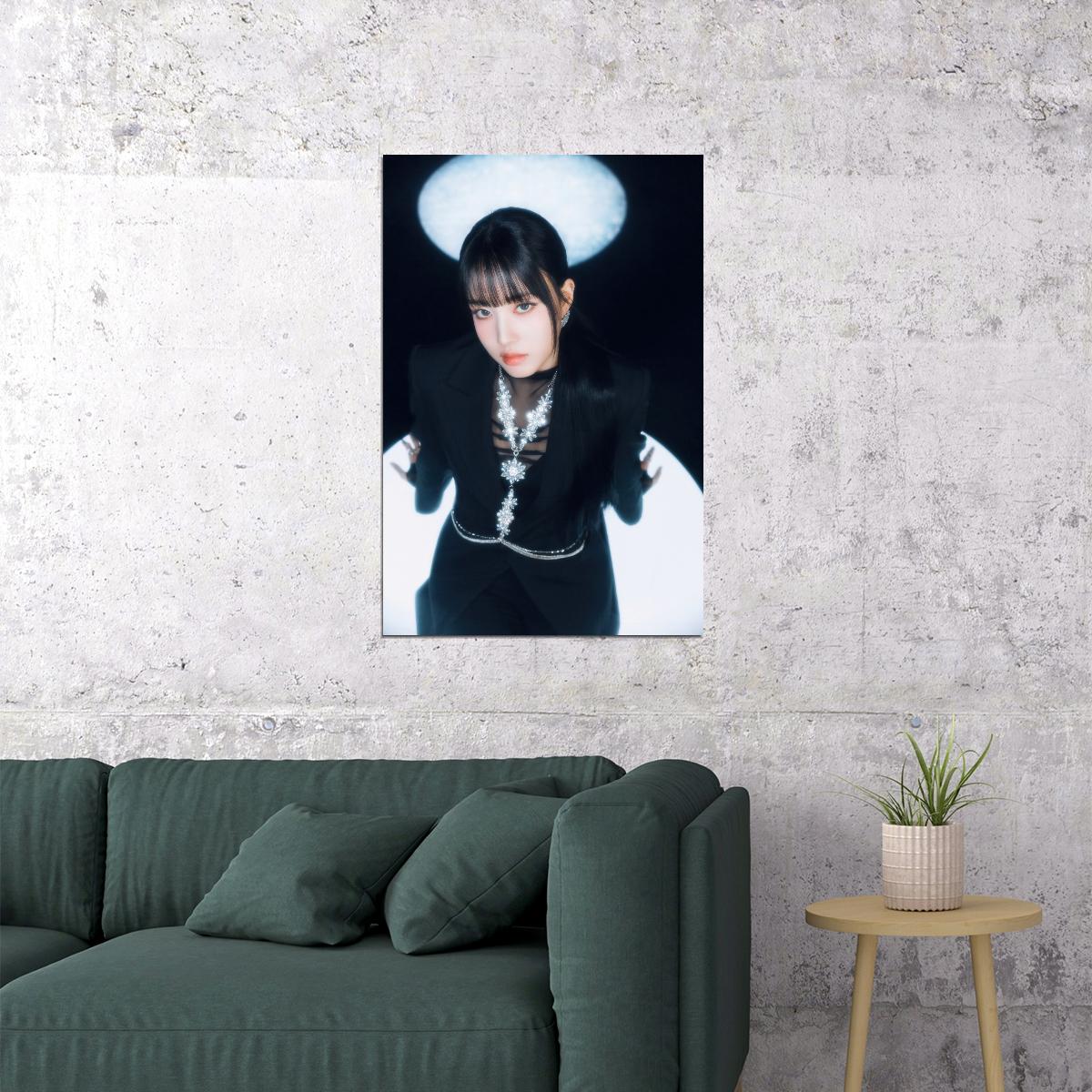 Stayc 2025 Tour Poster Stay Tuned In Seoul Concept Photo Print K-Pop Home Decor For Living Room Aesthetic Kpop Female Girl Group