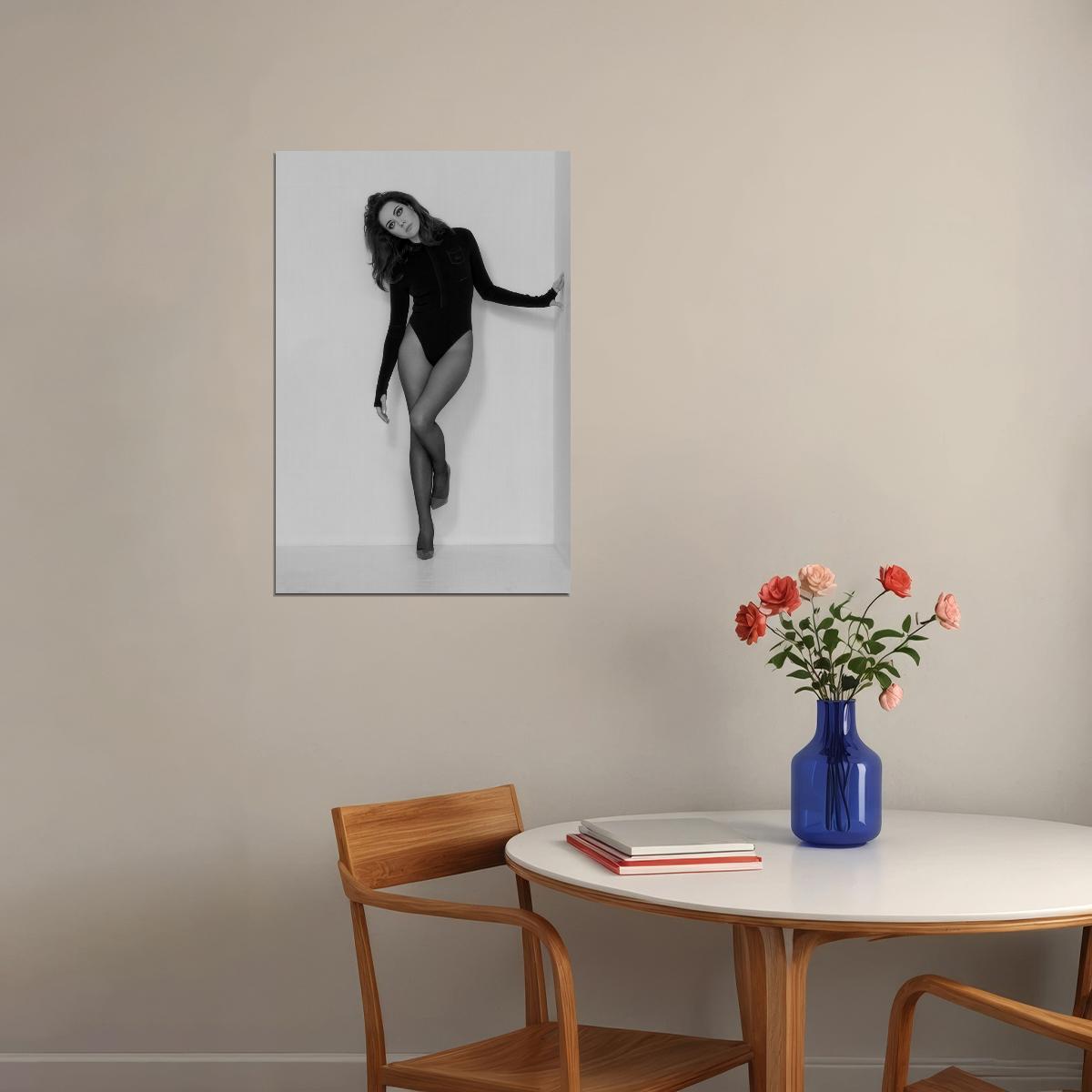 Aubrey Plaza Sexy Celebrity Posters for Room Aesthetic Famous Actress Black and White Photo Print Wall Art - xonomax