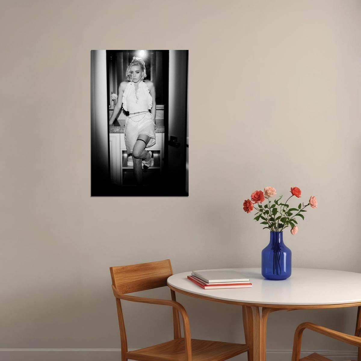 Aubrey Plaza Sexy Celebrity Posters for Room Aesthetic Famous Actress Black and White Photo Print Wall Art - xonomax