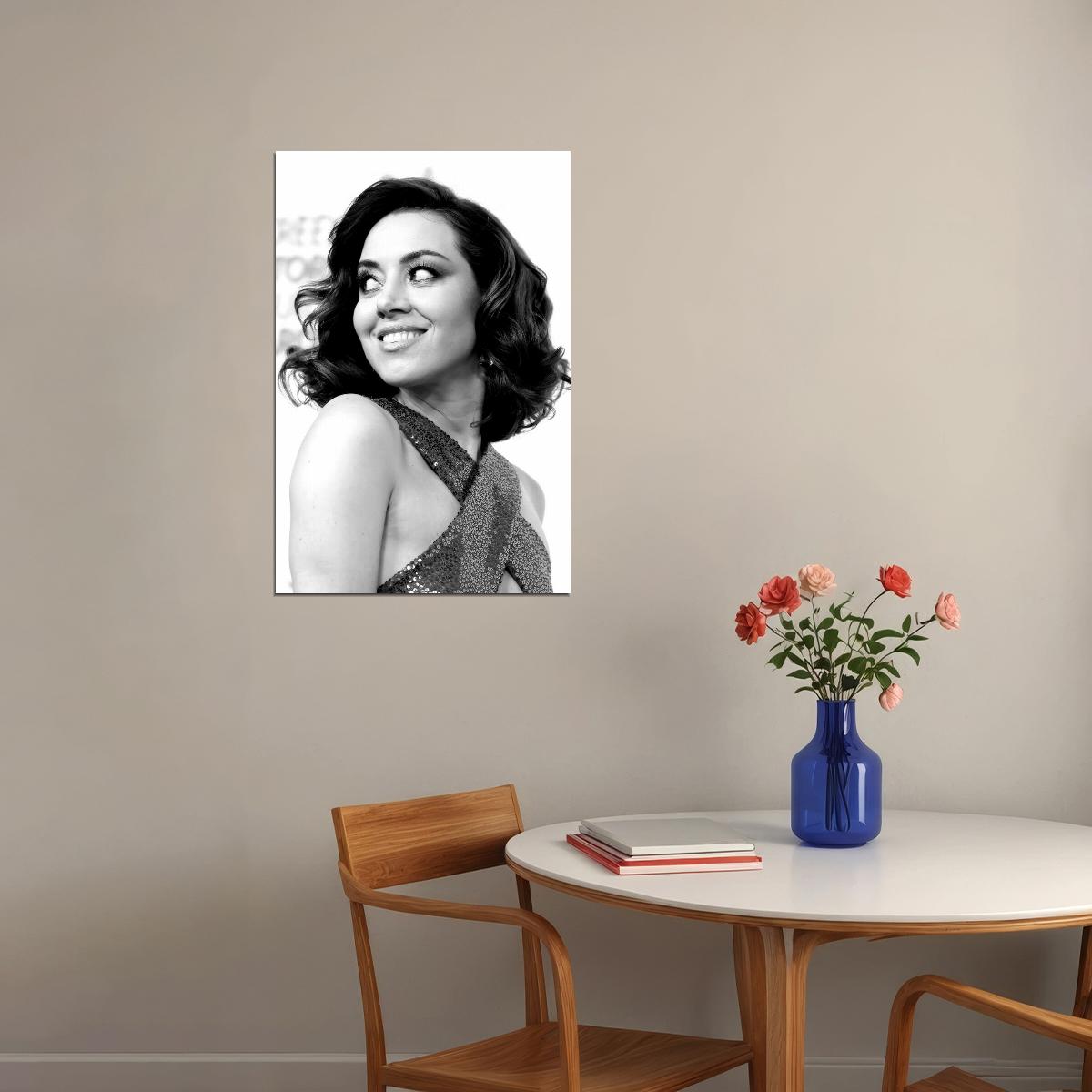 Aubrey Plaza Celebrity Posters for Room Aesthetic Famous Actress Black and White Photo Print Wall Art - xonomax