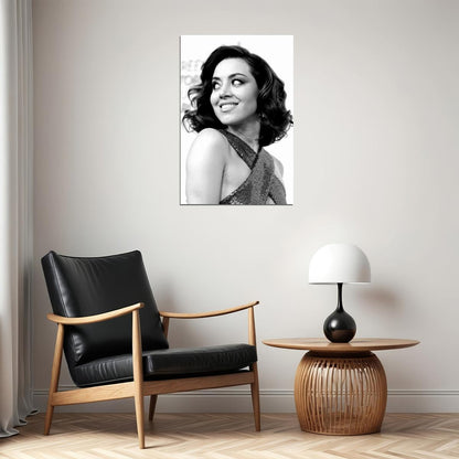 Aubrey Plaza Celebrity Posters for Room Aesthetic Famous Actress Black and White Photo Print Wall Art - xonomax