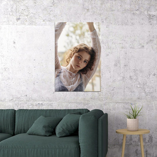 Thomasin McKenzie Celebrity Posters for Room Aesthetic Famous Actress Photo Print Wall Art - xonomax