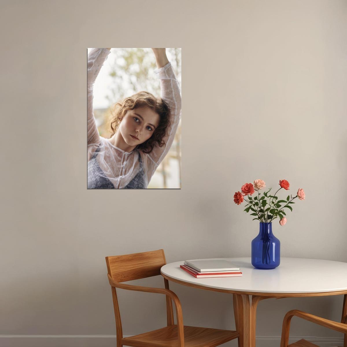 Thomasin McKenzie Celebrity Posters for Room Aesthetic Famous Actress Photo Print Wall Art - xonomax
