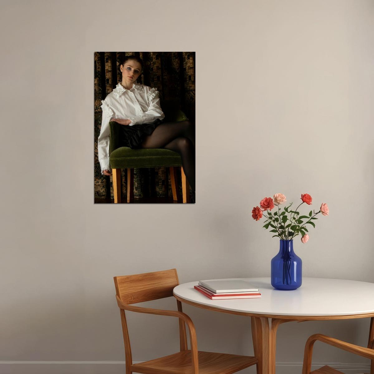Thomasin McKenzie Celebrity Posters for Room Aesthetic Famous Actress Photo Print Wall Art - xonomax