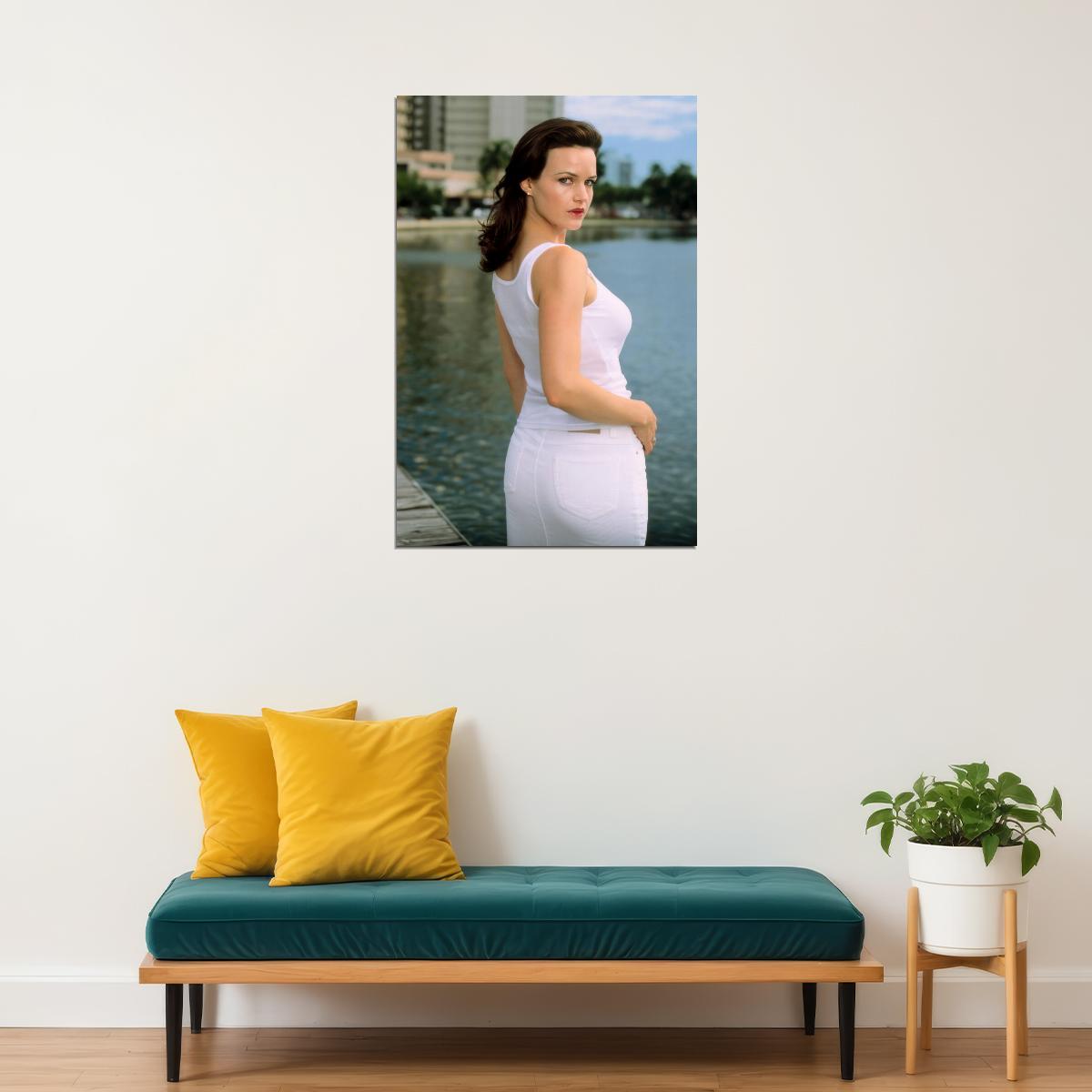 Carla Gugino Sexy Celebrity Posters for Room Aesthetic Famous Actress Photo Print Wall Art - xonomax