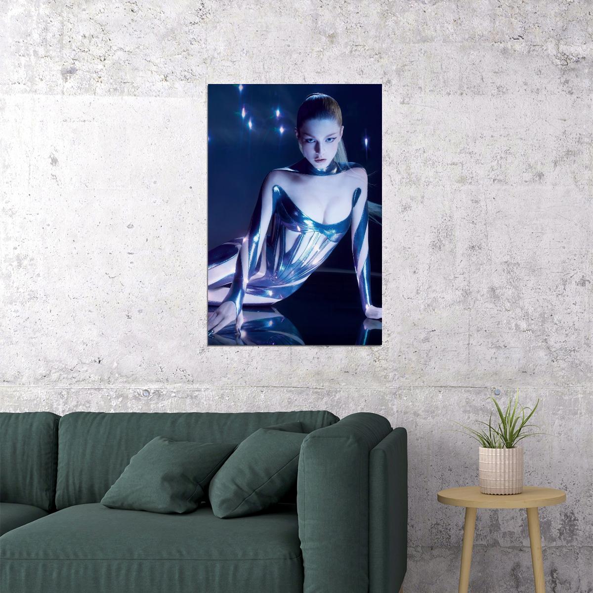 Hunter Schafer Sexy Celebrity Posters for Room Aesthetic Famous Actress Photo Print Wall Art - xonomax