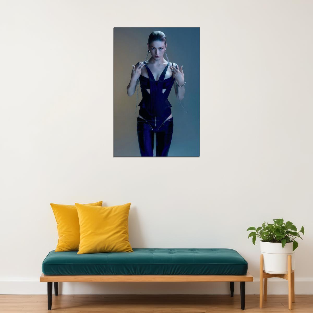 Hunter Schafer Sexy Celebrity Posters for Room Aesthetic Famous Actress Photo Print Wall Art - xonomax