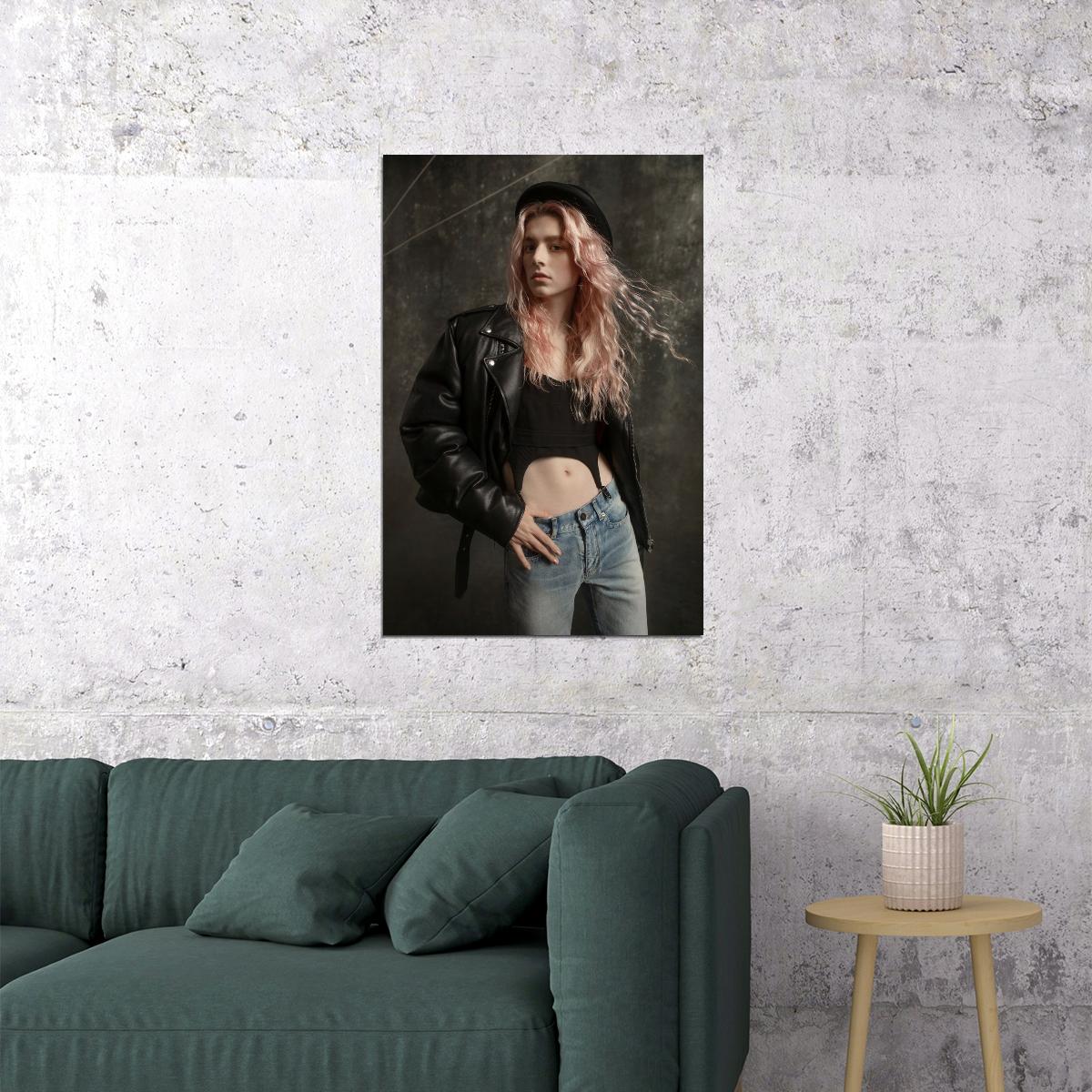 Hunter Schafer Celebrity Posters for Room Aesthetic Famous Actress Photo Print Wall Art - xonomax