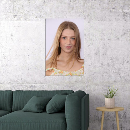 Hunter Schafer Celebrity Posters for Room Aesthetic Famous Actress Photo Print Wall Art - xonomax