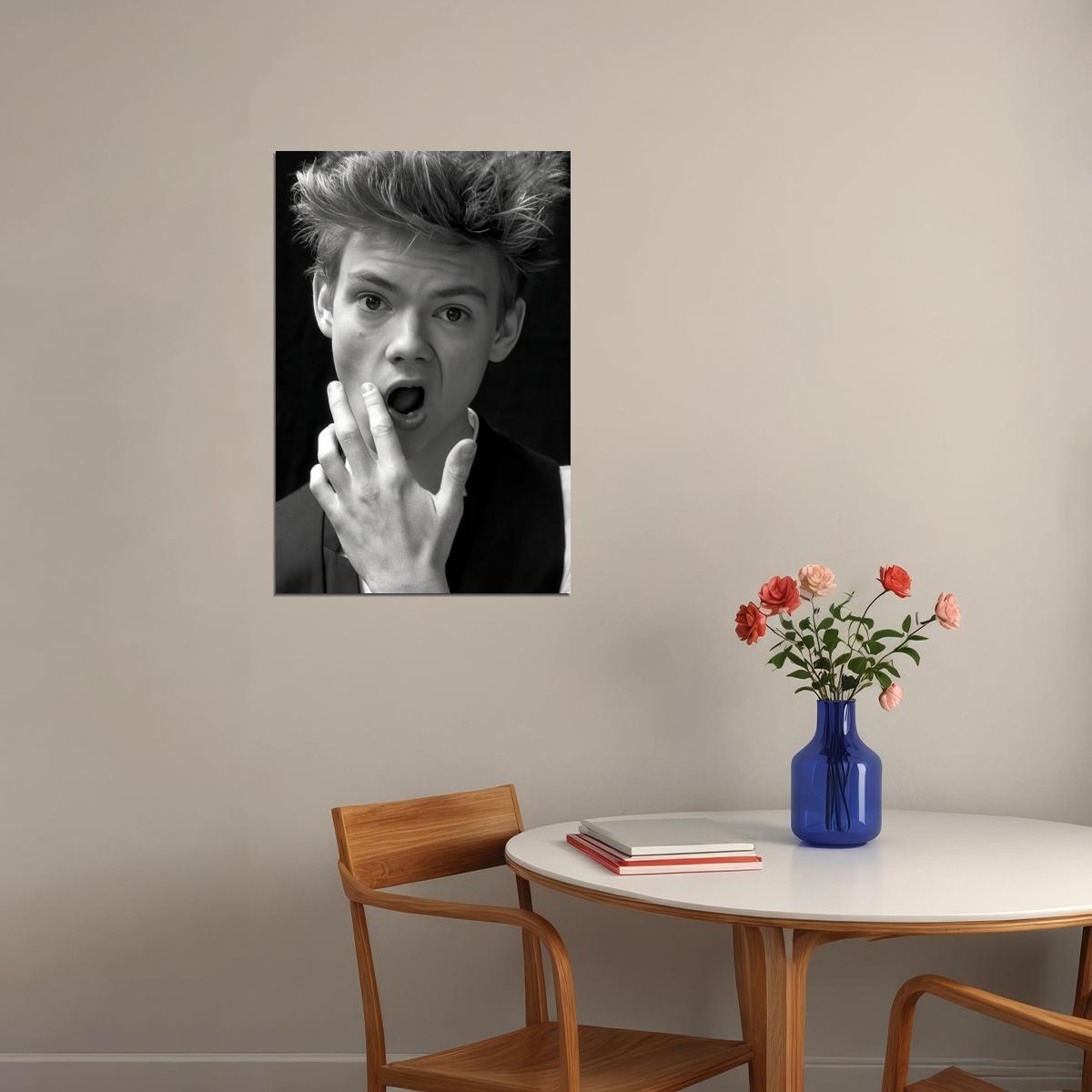 Thomas Brodie-Sangster Celebrity Posters for Room Aesthetic Famous Actor Black and White Photo Print Wall Art - xonomax