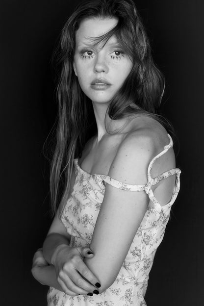 Mia Goth Celebrity Posters for Room Aesthetic Famous Actress Black and White Photo Print Wall Art - xonomax