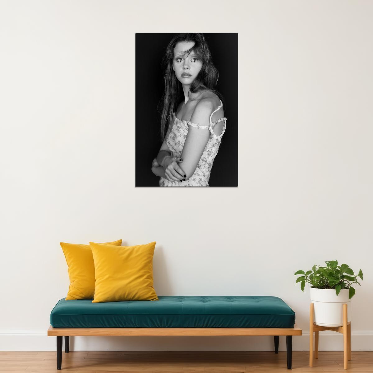 Mia Goth Celebrity Posters for Room Aesthetic Famous Actress Black and White Photo Print Wall Art - xonomax