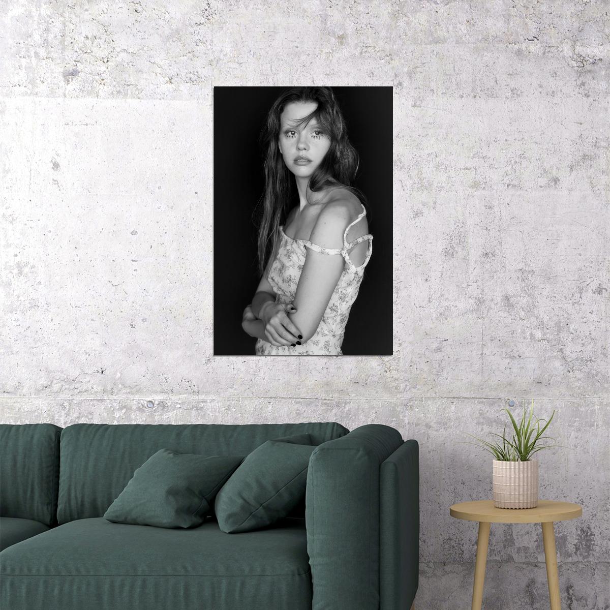 Mia Goth Celebrity Posters for Room Aesthetic Famous Actress Black and White Photo Print Wall Art - xonomax