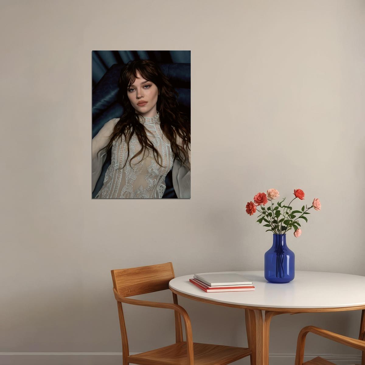 Sophie Thatcher Celebrity Posters for Room Aesthetic Famous Actress Photo Print Wall Art - xonomax