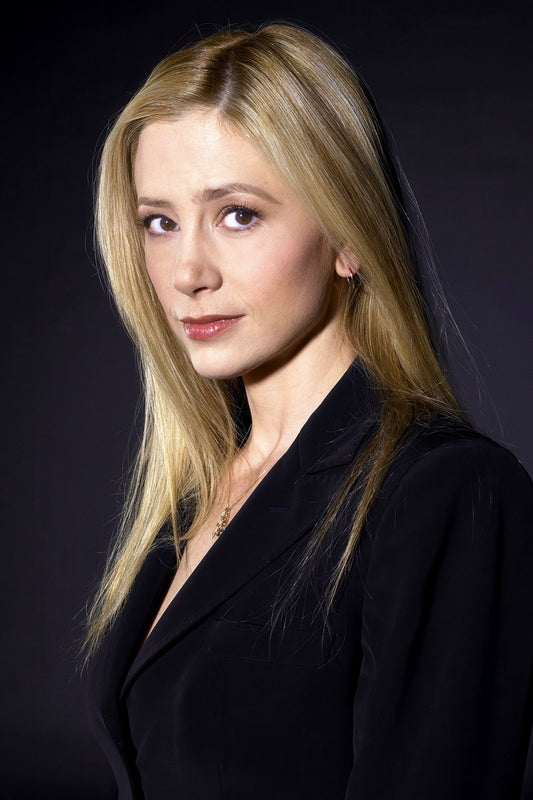 Mira Sorvino Poster for Room Aesthetic Famous Actress Celebrity Photo Print - xonomax