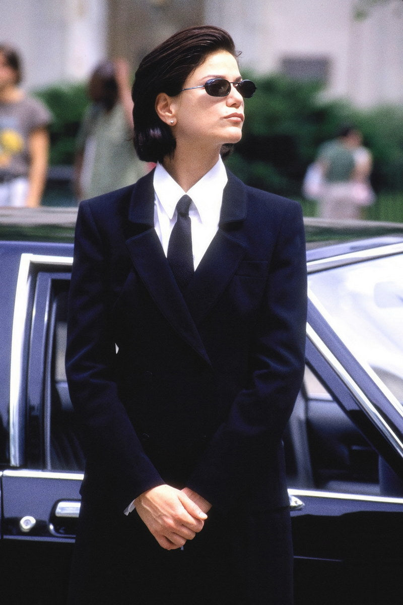 Linda Fiorentino Poster for Room Aesthetic Celebrity Photo Print - xonomax