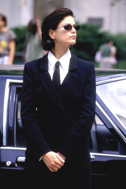 Linda Fiorentino Poster for Room Aesthetic Celebrity Photo Print - xonomax