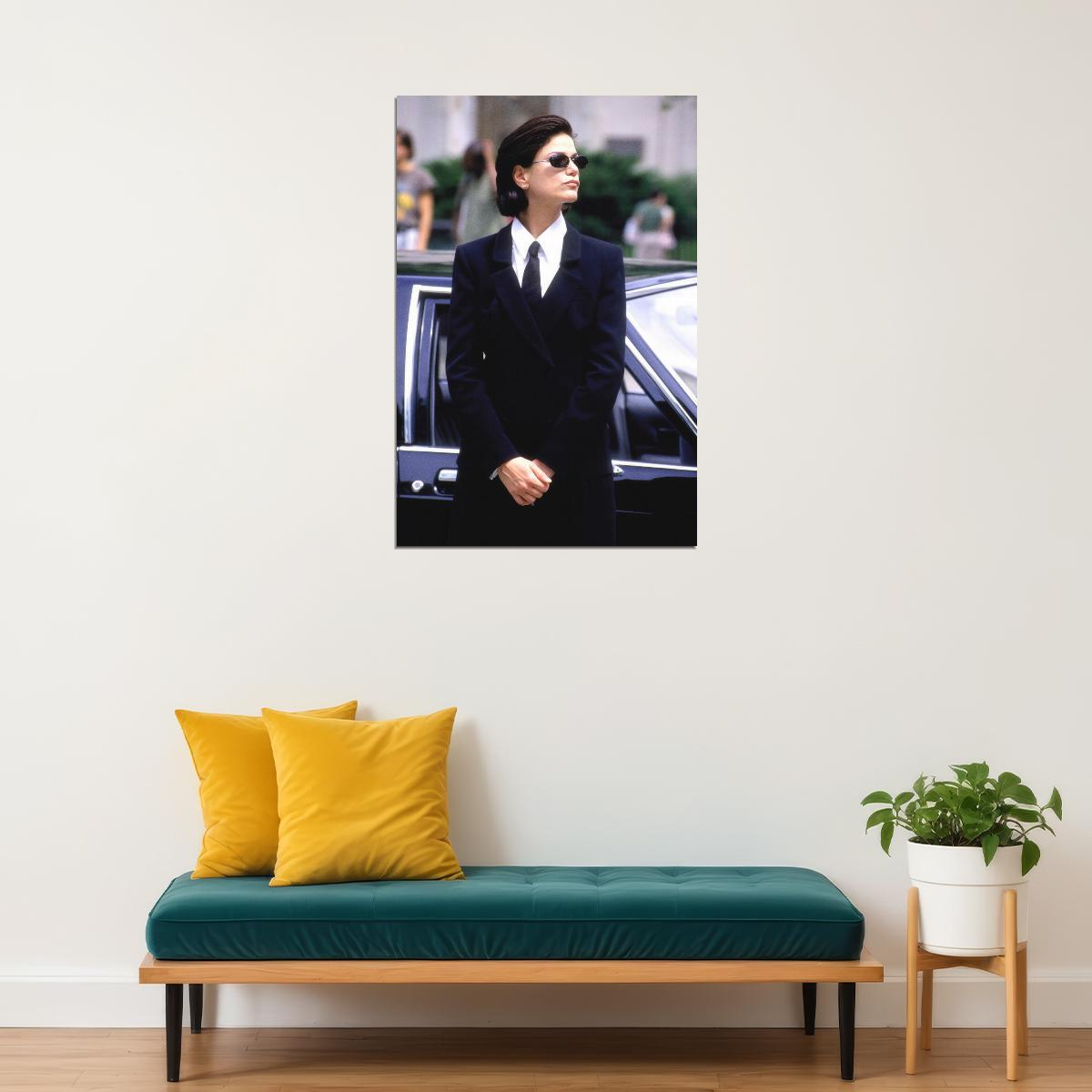 Linda Fiorentino Poster for Room Aesthetic Celebrity Photo Print - xonomax