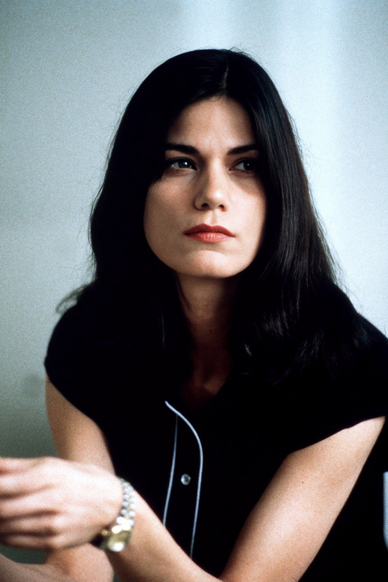 Linda Fiorentino Poster for Room Aesthetic Celebrity Photo Print - xonomax