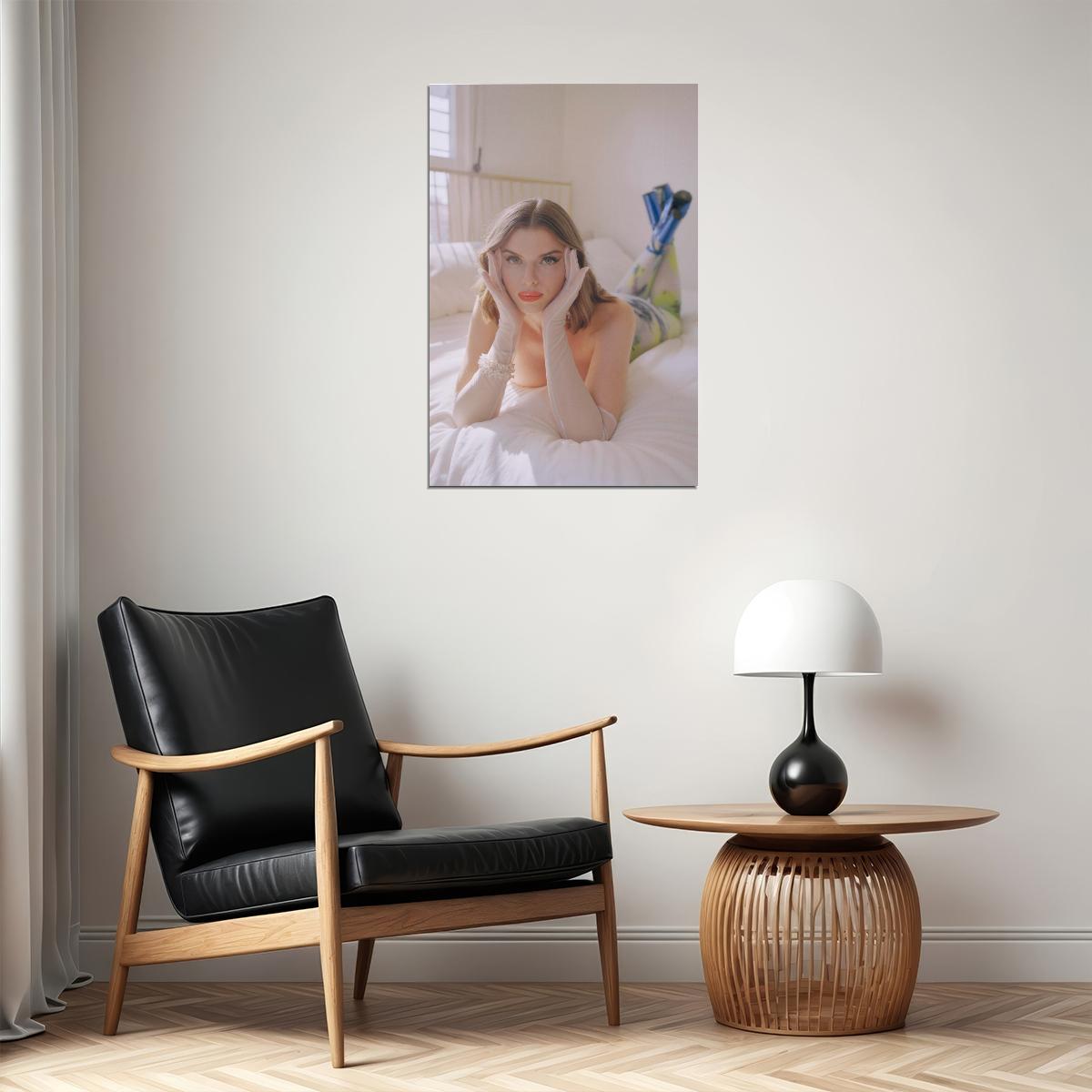 Julia Fox Poster for Room Aesthetic Celebrity Photo Print - xonomax