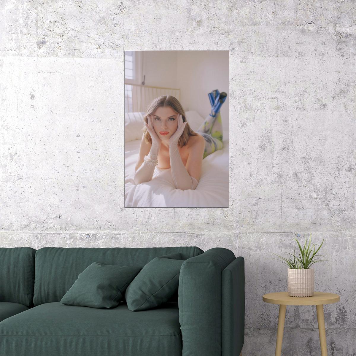 Julia Fox Poster for Room Aesthetic Celebrity Photo Print - xonomax