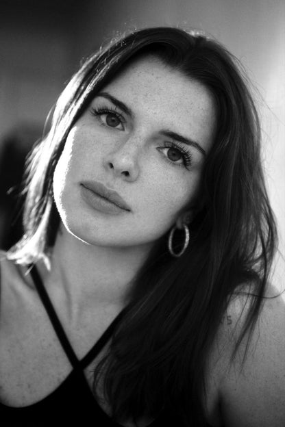 Julia Fox Poster for Room Aesthetic Black and White Celebrity Photo Print - xonomax