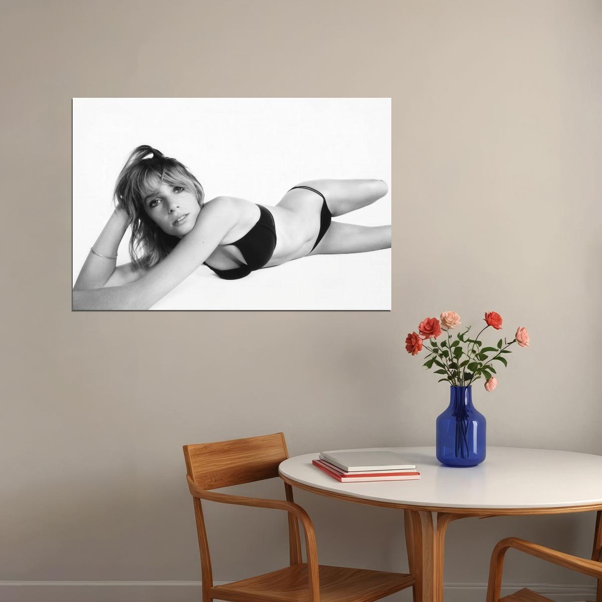 Maya Hawke Sexy Poster for Room Aesthetic Black and White Celebrity Photo Print - xonomax