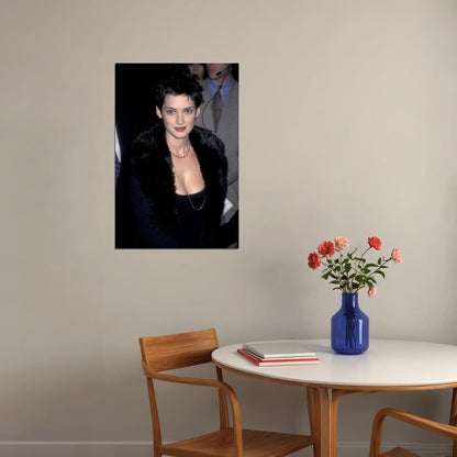Winona Ryder Young 90s Poster for Room Aesthetic Celebrity Photo Print Grunge Room Decor - xonomax