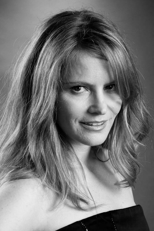 Jennifer Jason Leigh Poster for Room Aesthetic Black and White Celebrity Photo Print - xonomax
