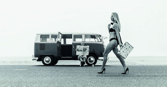 Walking Sexy Girl Poster Debbie Hatchett Woman Black and White Style - xonomax