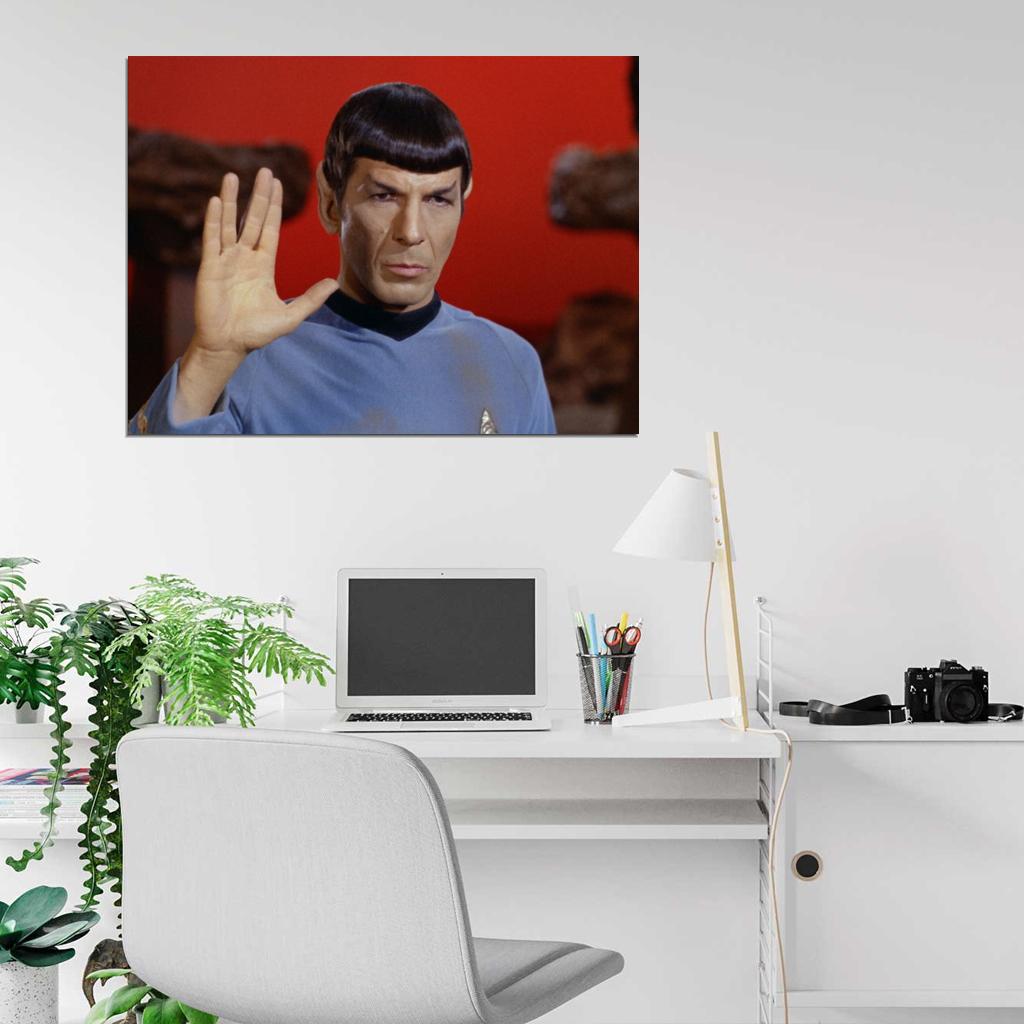 Leonard Nimoy Mr. Spock Hand Sign Star Trek Wall Print Poster